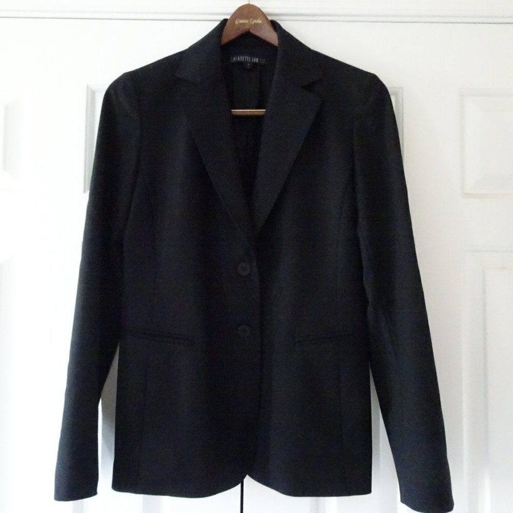 LAFAYETTE 148 NEW YORK Blazer Jacket Black Lined Career Style Size 4 2 Button